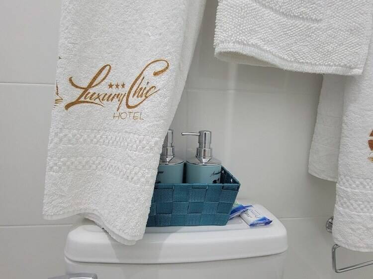 هتل Luxury Chic