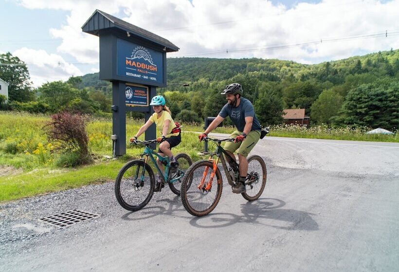 ホテル Madbush Falls