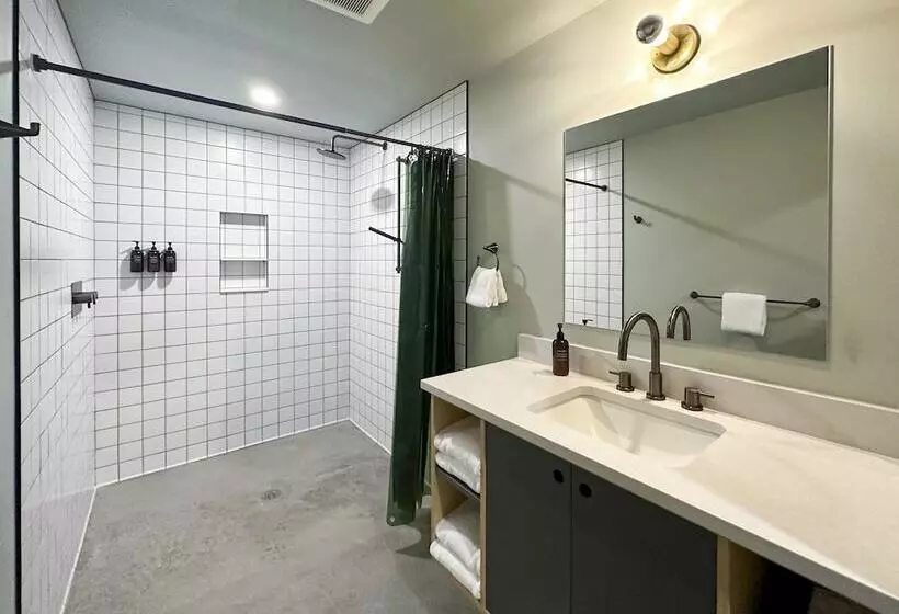 Hotelli Madbush Falls