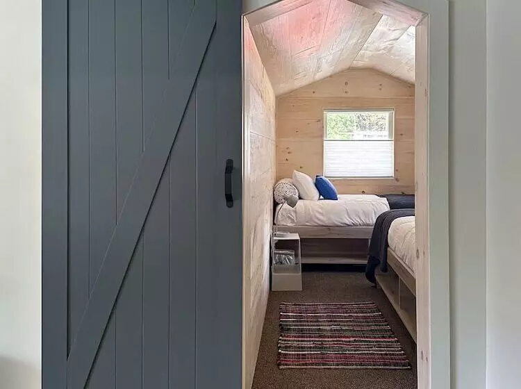 Hotelli Madbush Falls