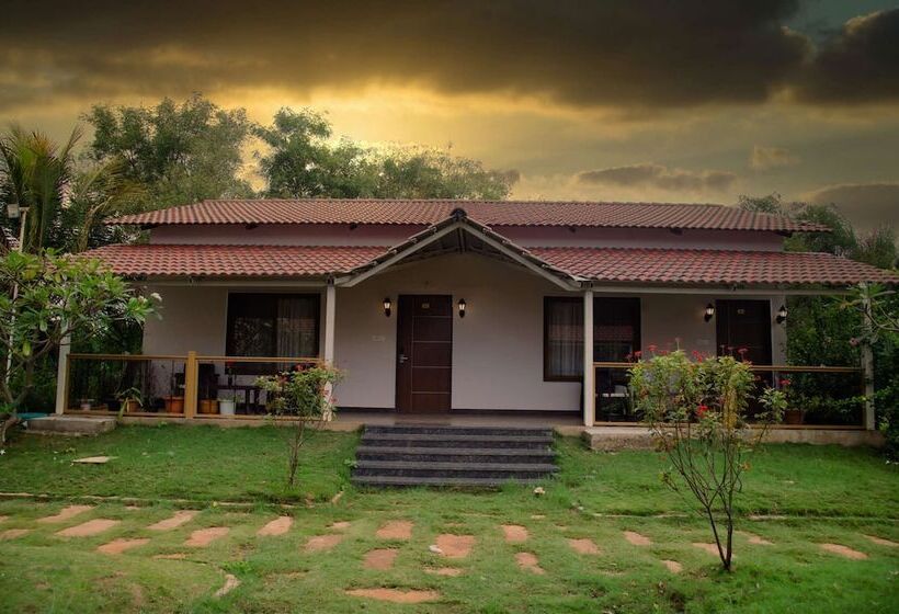 Hotel Sterling Banashree Badami