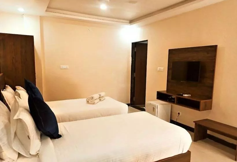 Hotelli Sterling Banashree Badami