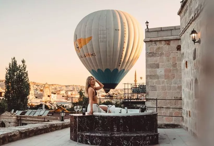 ホテル Cappadocia Secret Hill Cave Suites