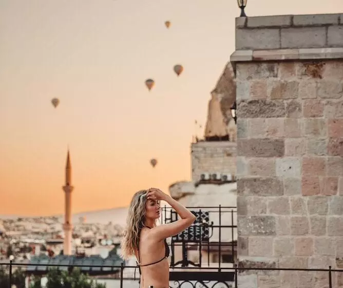 ホテル Cappadocia Secret Hill Cave Suites