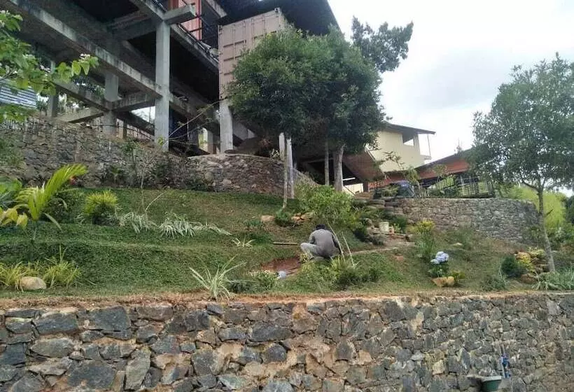 Hotelli The Cubes Ella