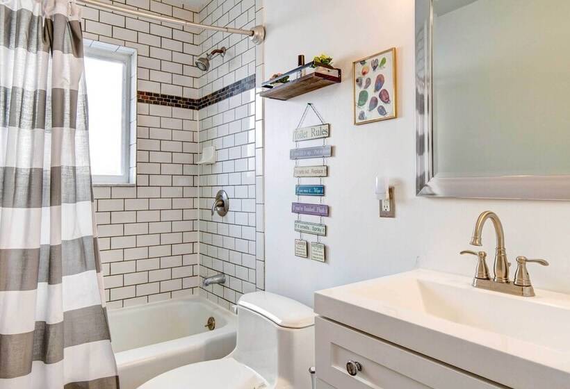 Pet Friendly Denver Home: Walk To Restaurants