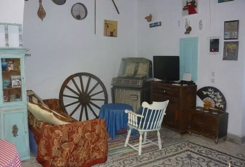 レジデンス Traditional Villa 7 Mins Drive From Haraki Beach