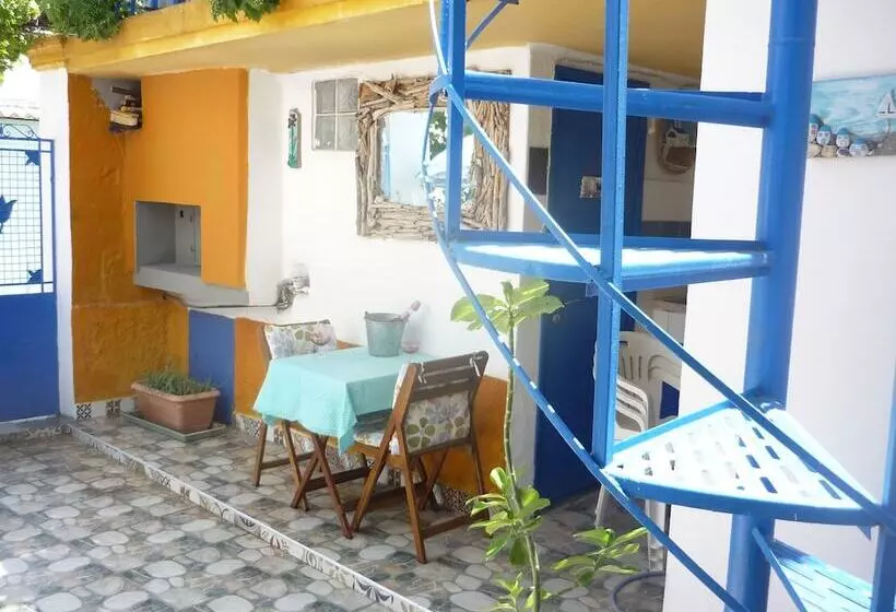 レジデンス Traditional Villa 7 Mins Drive From Haraki Beach