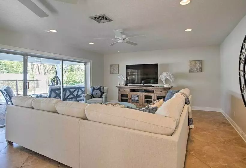 Riviera Beach Home W/ Pool   Walk To Beaches!