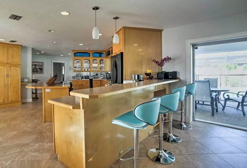 Riviera Beach Home W/ Pool   Walk To Beaches!