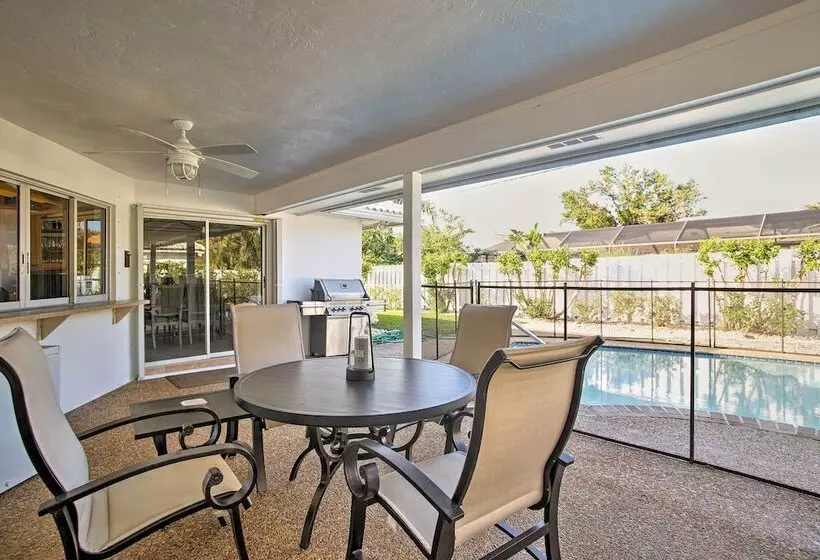 Riviera Beach Home W/ Pool   Walk To Beaches!