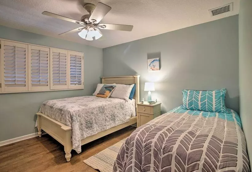 Riviera Beach Home W/ Pool   Walk To Beaches!