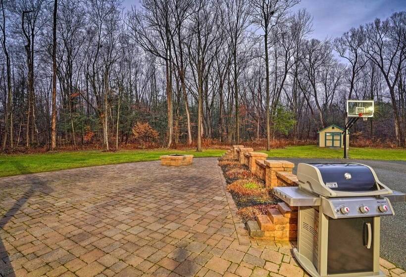 Spacious Oneida Retreat W/ Game Room!