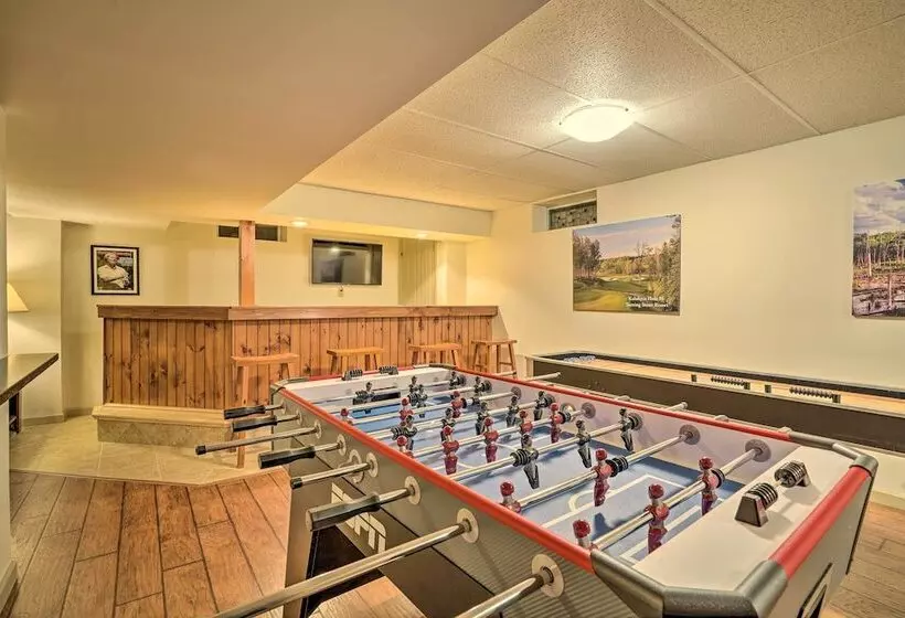 Spacious Oneida Retreat W/ Game Room!
