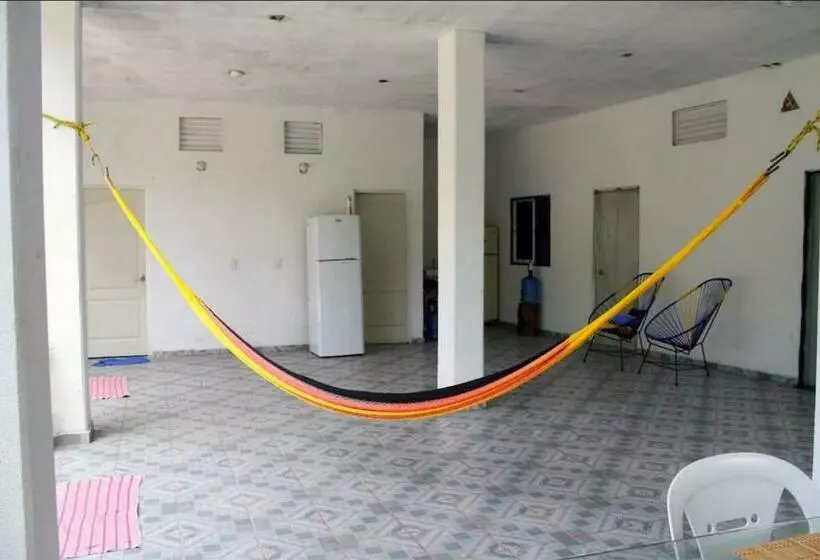 Retkeilymaja Chentes Place