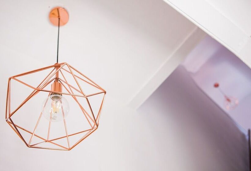 هاستل Lx Center Chiado