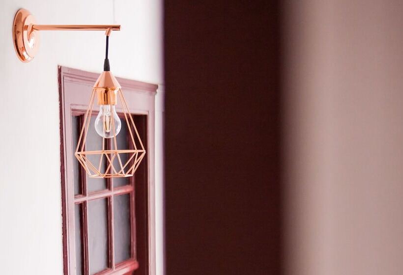 هاستل Lx Center Chiado