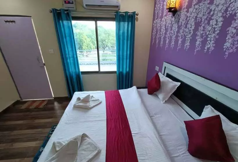 Hotelli Goroomgo Mohit Paying Guest House Varanasi