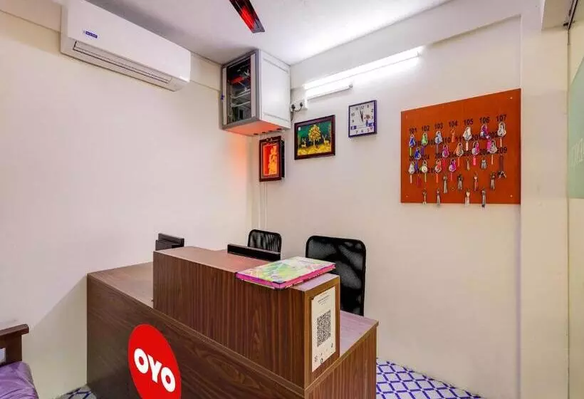 ホテル Oyo Flagship Srinivasa Residency