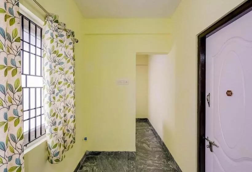 ホテル Oyo Flagship Srinivasa Residency