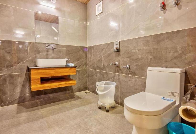 ホテル The Shivalaya Retreat   A River Side Resort