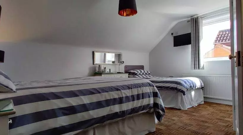 ベッドアンドブレックファースト Aaron Lodge Guest House