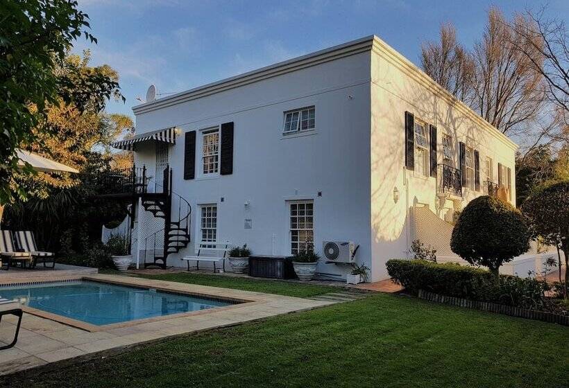 Aamiaismajoitus (B&B) Maison Chablis Guest House