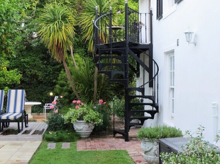 Aamiaismajoitus (B&B) Maison Chablis Guest House