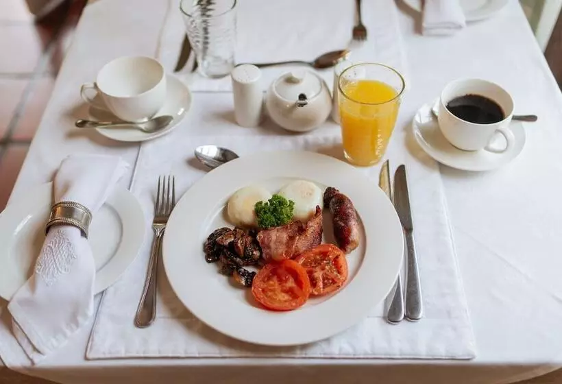 تختخواب و صبحانه Maison Chablis Guest House