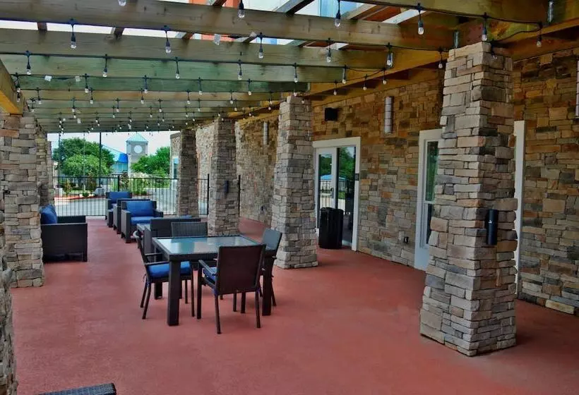 ホテル Del Mar Airport Inn & Suites