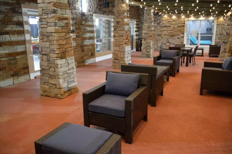 ホテル Del Mar Airport Inn & Suites