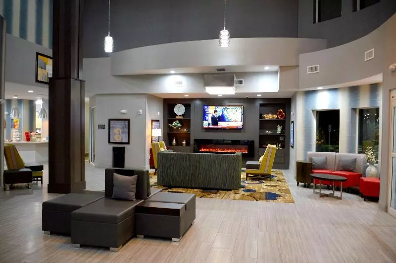 ホテル Del Mar Airport Inn & Suites