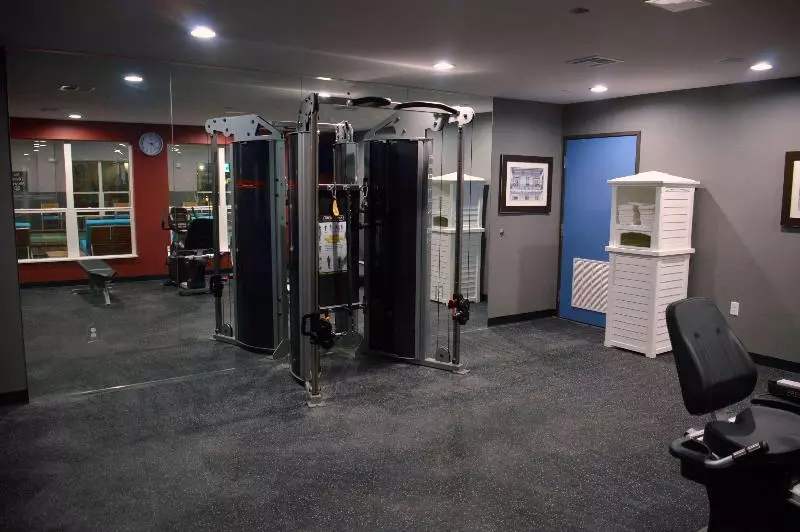 ホテル Del Mar Airport Inn & Suites
