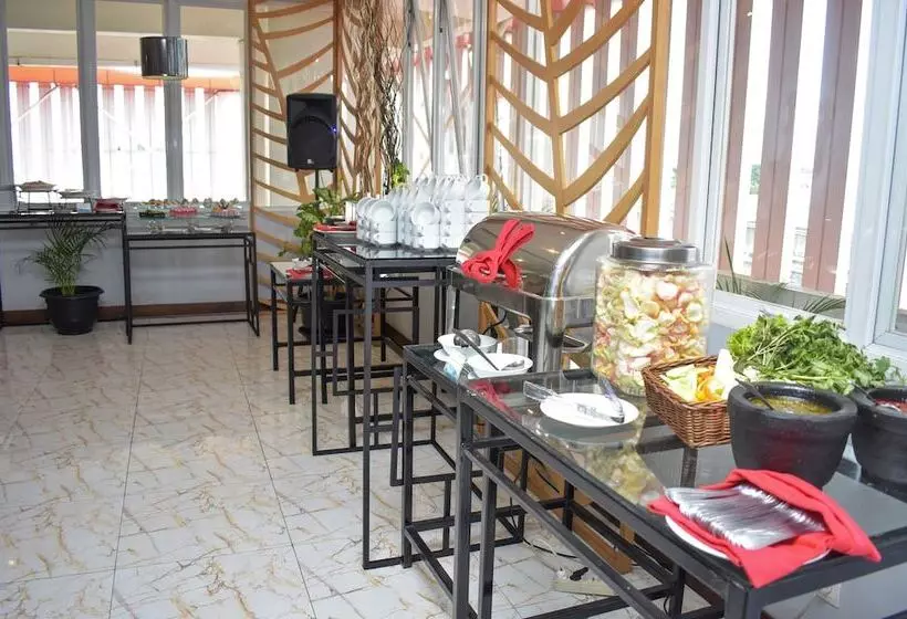 هتل Bogor Valley