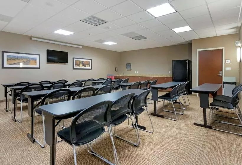 ホテル Comfort Suites Billings