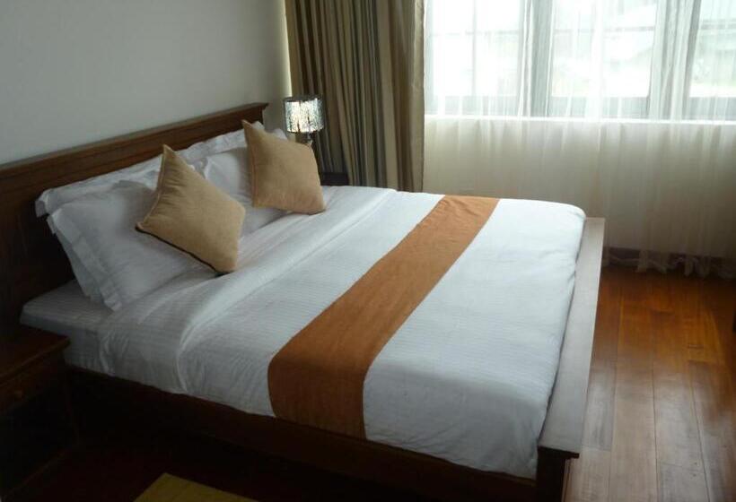 ホテル Daffodil S