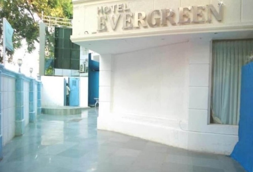 Hotel Evergreen