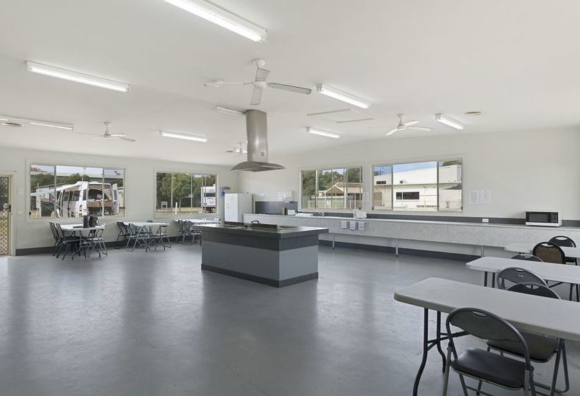 酒店 Benalla Tourist Park