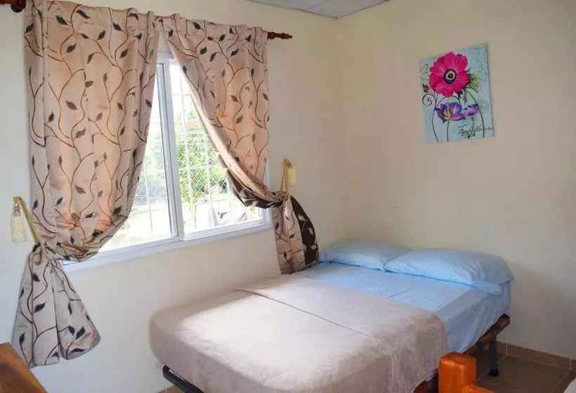 ホテル Hostal Victoria Volcan Chiriqui