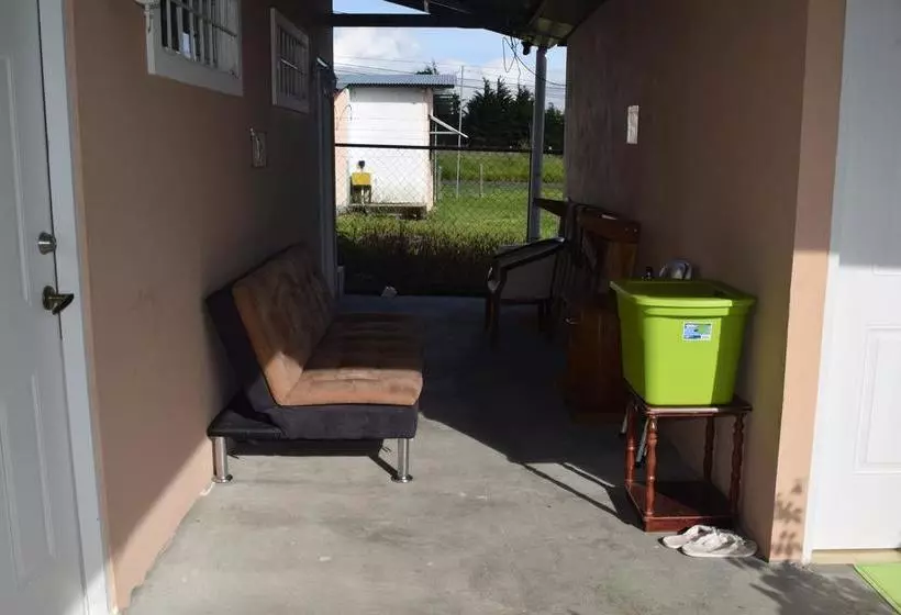 ホテル Hostal Victoria Volcan Chiriqui