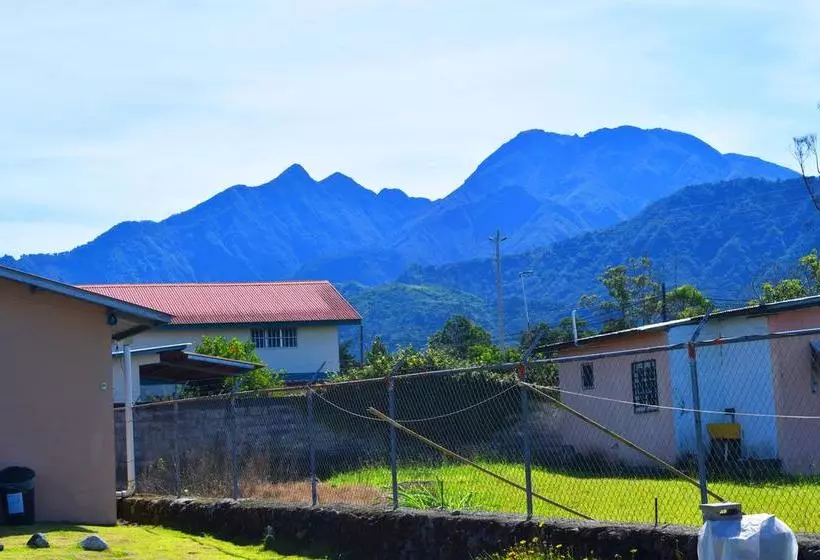 ホテル Hostal Victoria Volcan Chiriqui