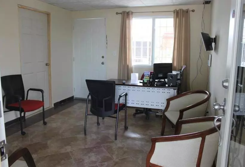 ホテル Hostal Victoria Volcan Chiriqui