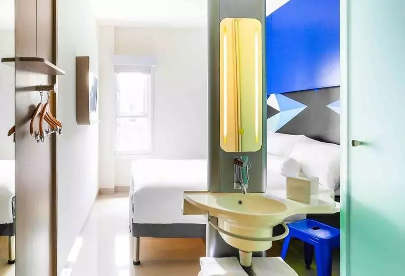 ホテル Ibis Budget Jakarta Tanah Abang