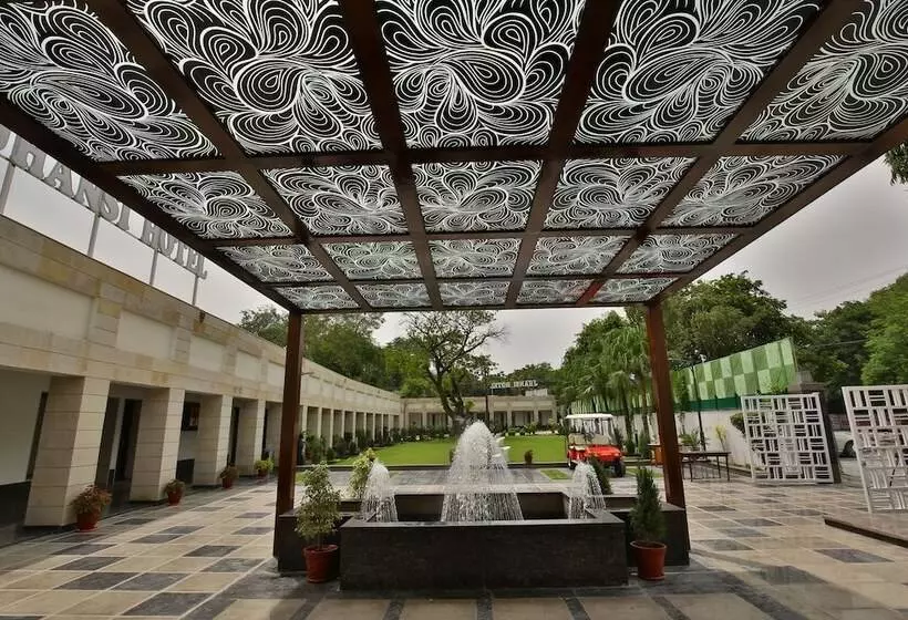 ホテル Jhansi