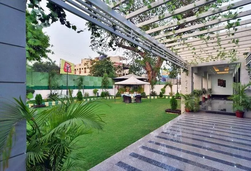 ホテル Jhansi