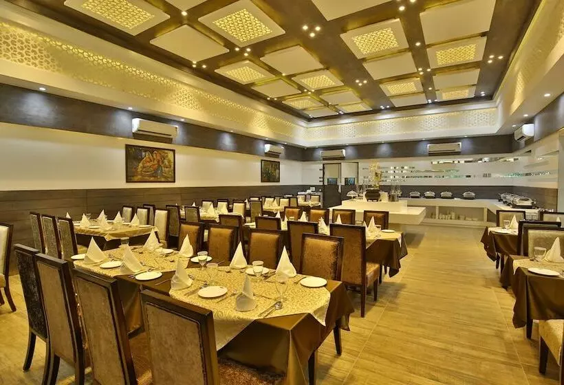 ホテル Jhansi