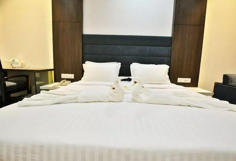 ホテル Jhansi
