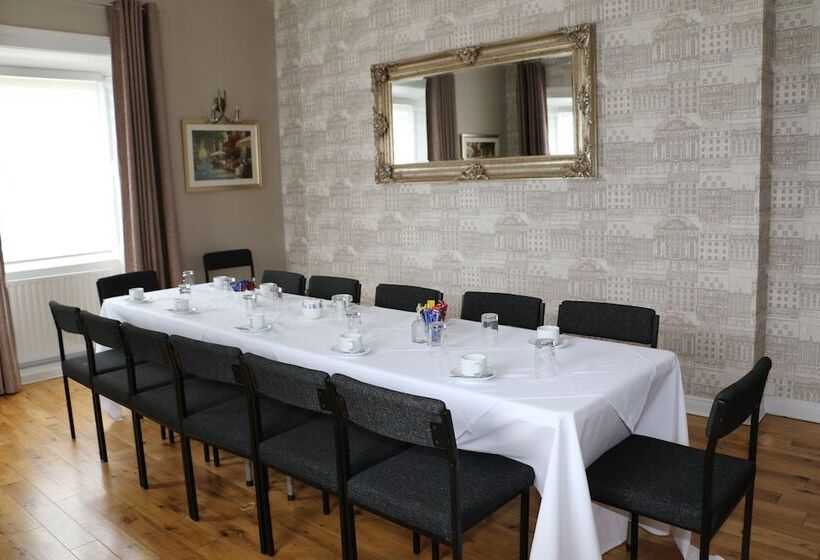 فندق Kilmorey Arms