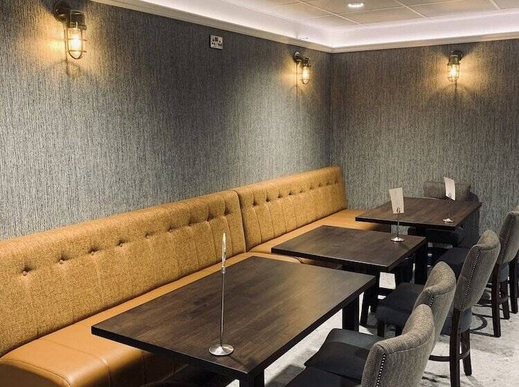 فندق Kilmorey Arms