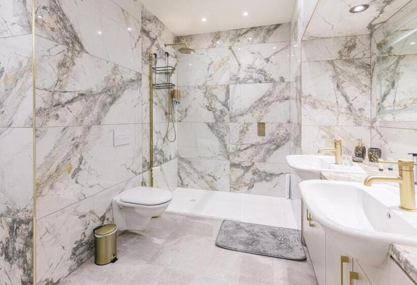 فندق Kilmorey Arms